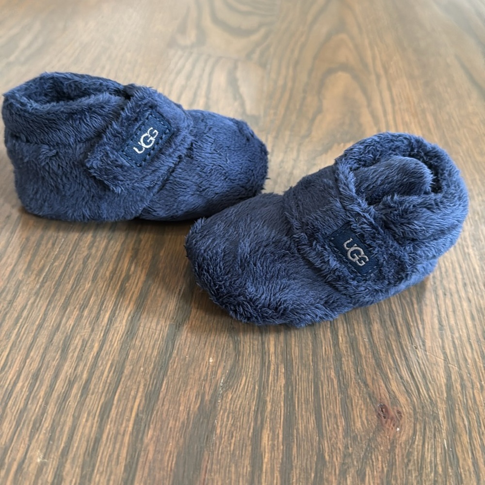 UGG Navy Blue Bixbee Fuzzy Baby Booties (NWOT)